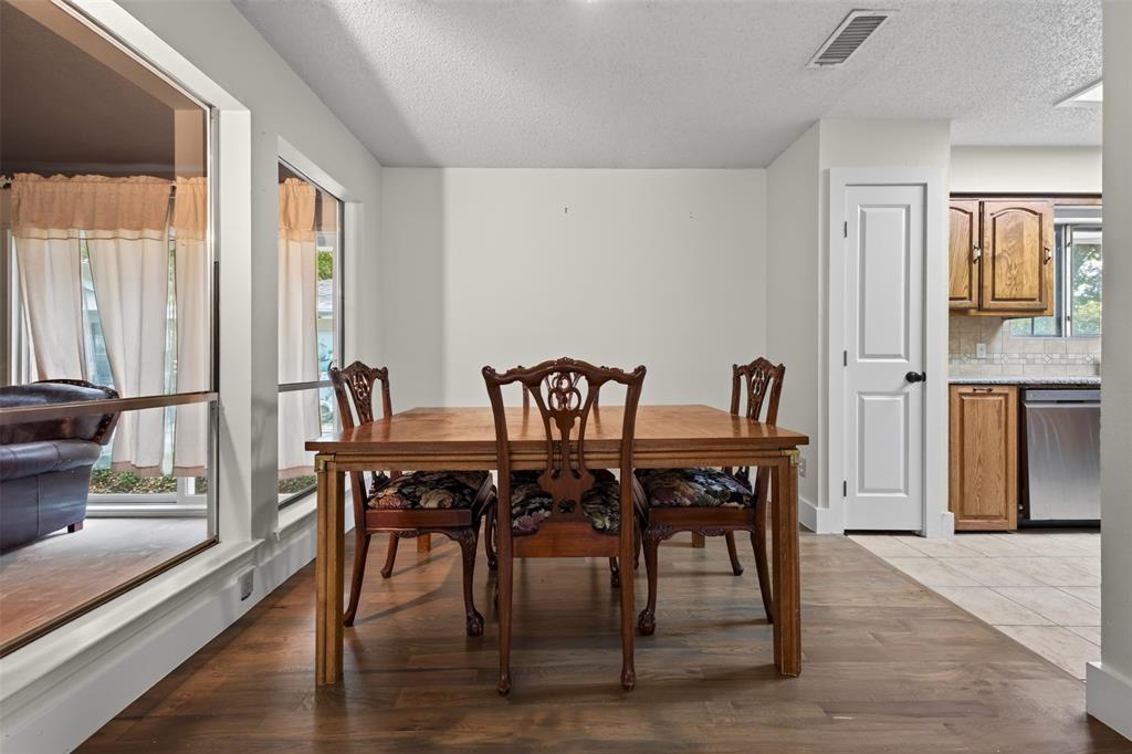 2304 Belfry Court, Arlington, TX 76011