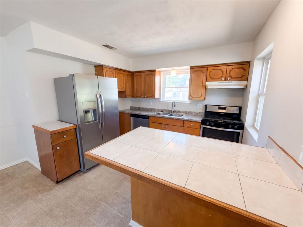 2331 Royal Drive, Garland, TX 75041