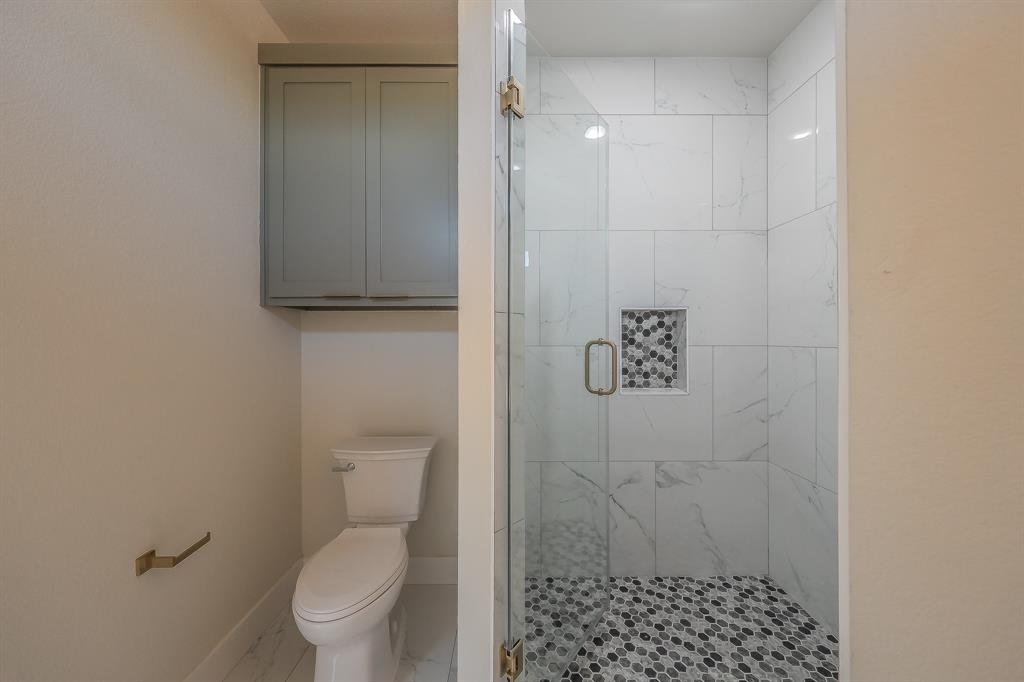 1019 Newby Avenue, Bridgeport, TX 76426