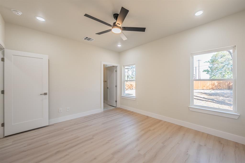 1019 Newby Avenue, Bridgeport, TX 76426