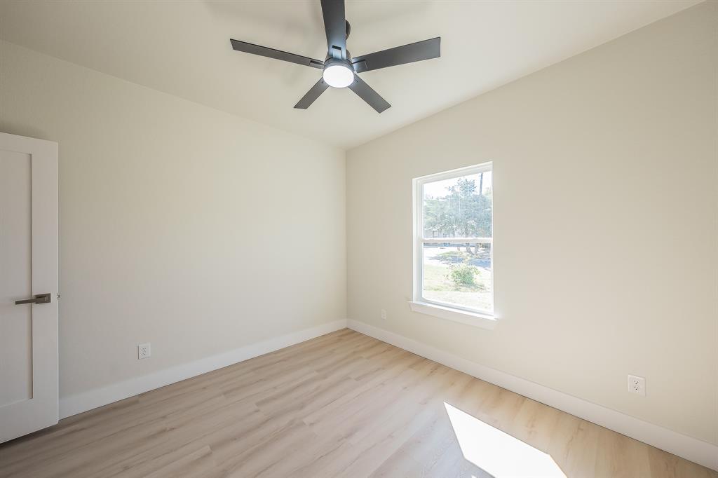 1019 Newby Avenue, Bridgeport, TX 76426