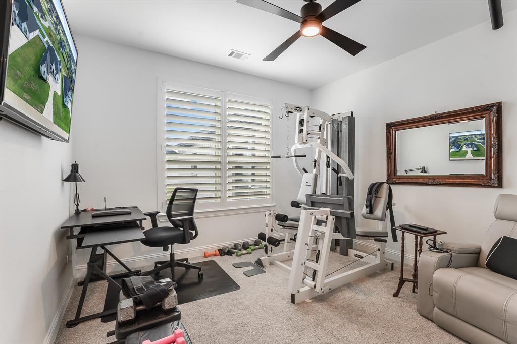2156 Middlewood Circle, Granbury, TX 76049
