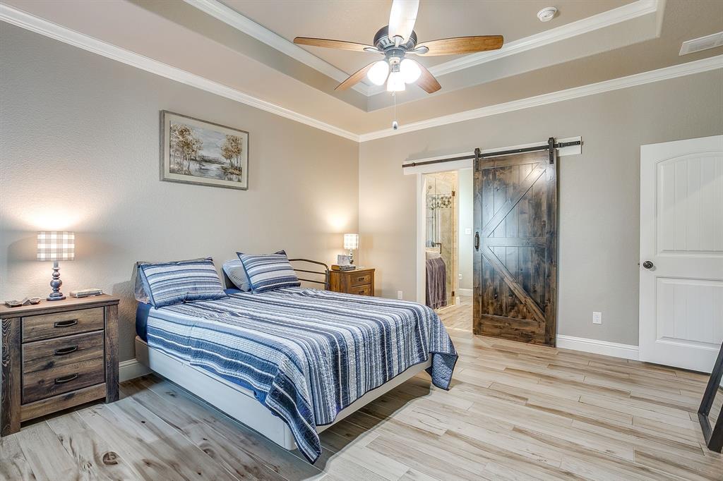 2204 Snake River Drive, Granbury, TX 76048
