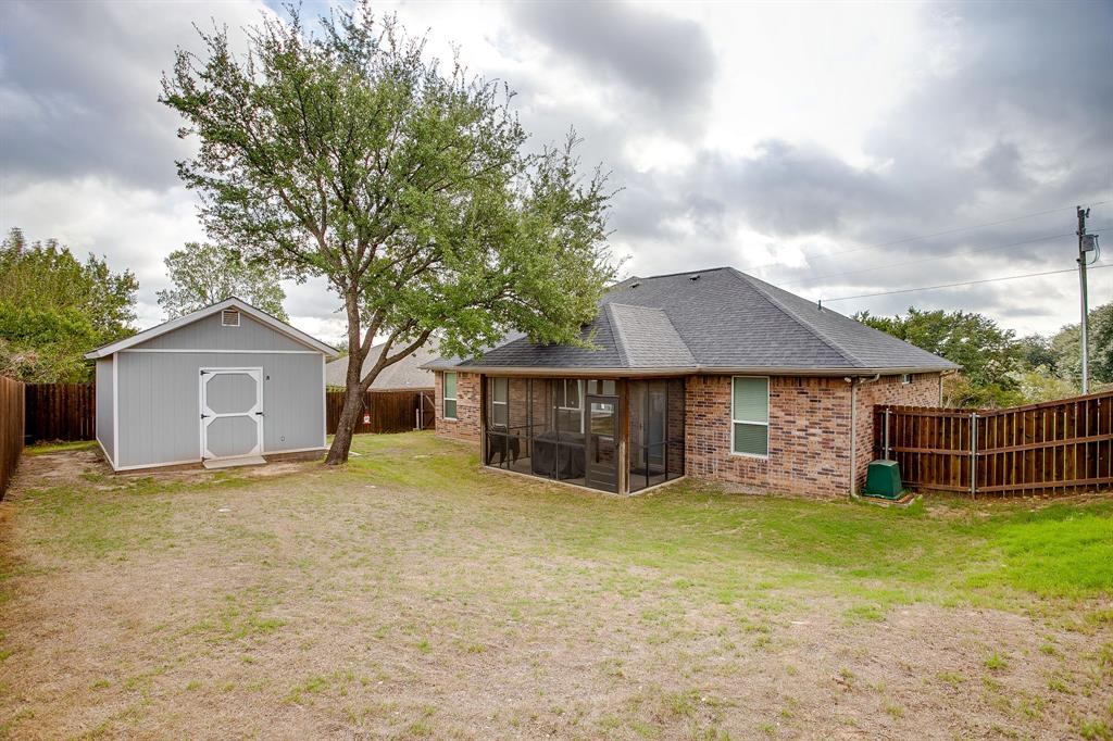 2204 Snake River Drive, Granbury, TX 76048