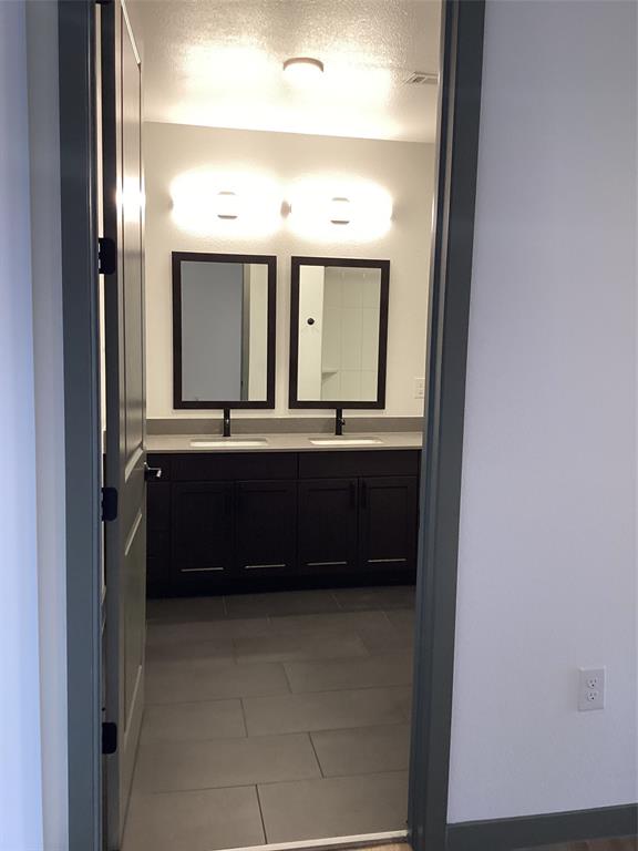 3900 Commerce Street, #111, Dallas, TX 75226