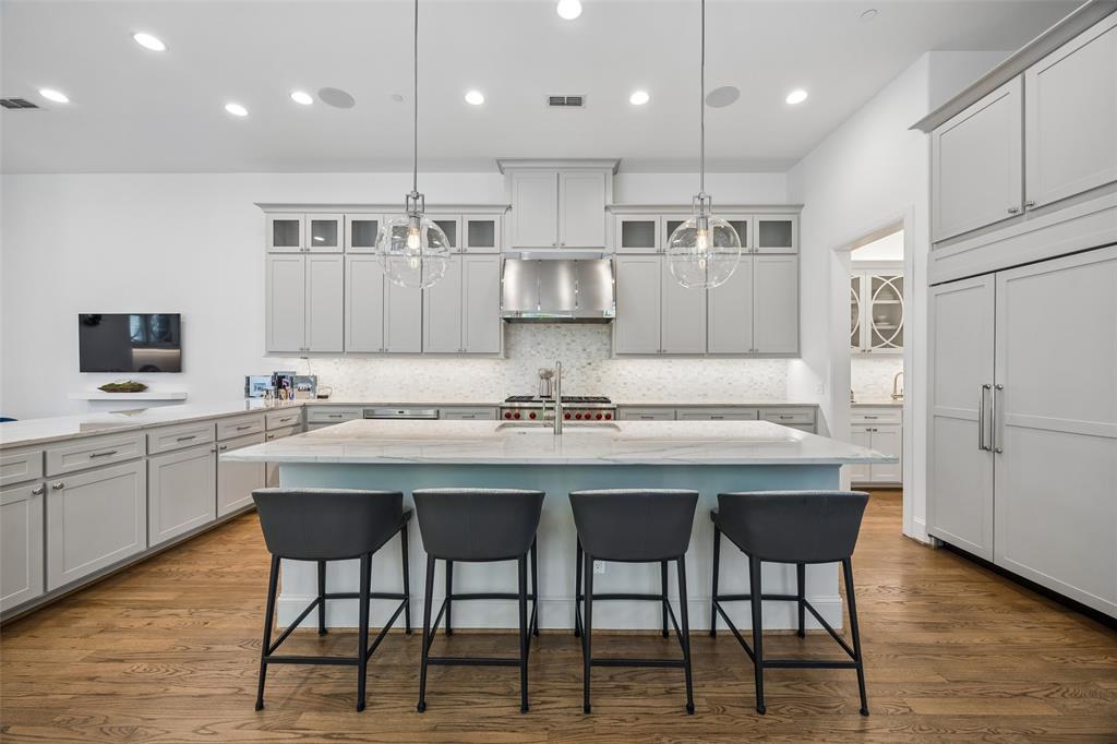 4509 Normandy - Tom Hughes Team - Kitchen