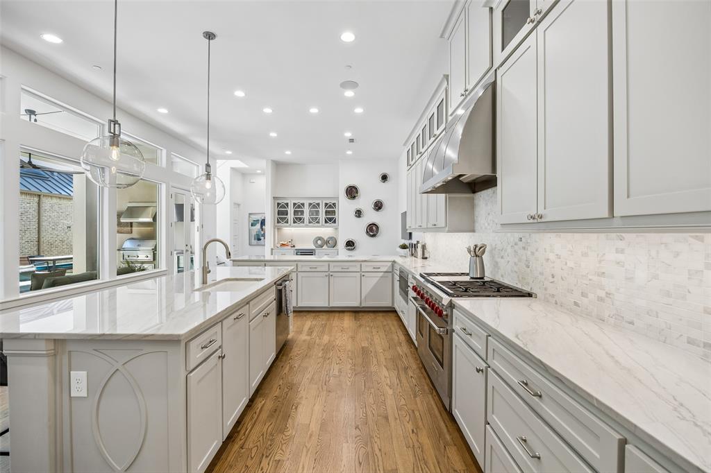 4509 Normandy - Tom Hughes Team - Kitchen