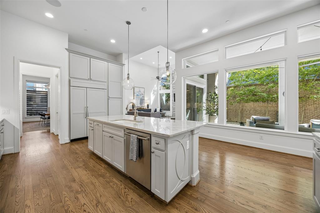 4509 Normandy - Tom Hughes Team - Kitchen