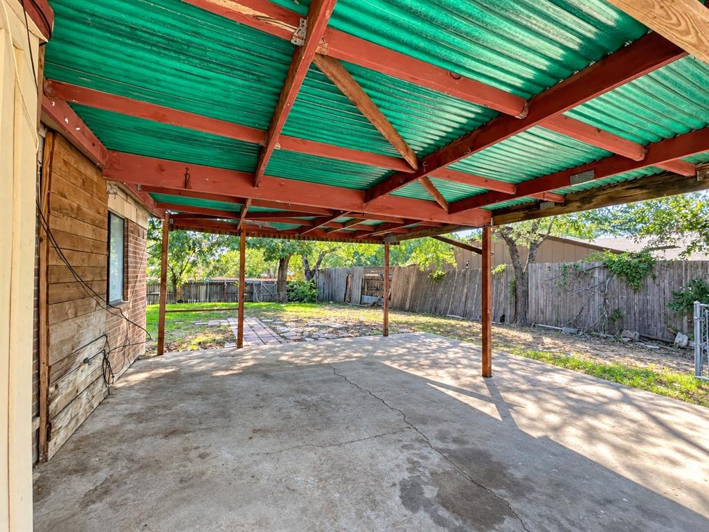 1038 Cedar Run Drive, Duncanville, TX 75137