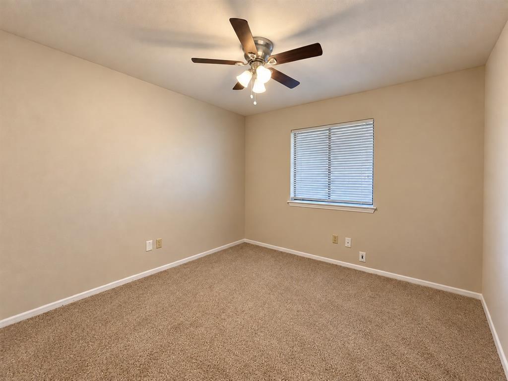 1038 Cedar Run Drive, Duncanville, TX 75137