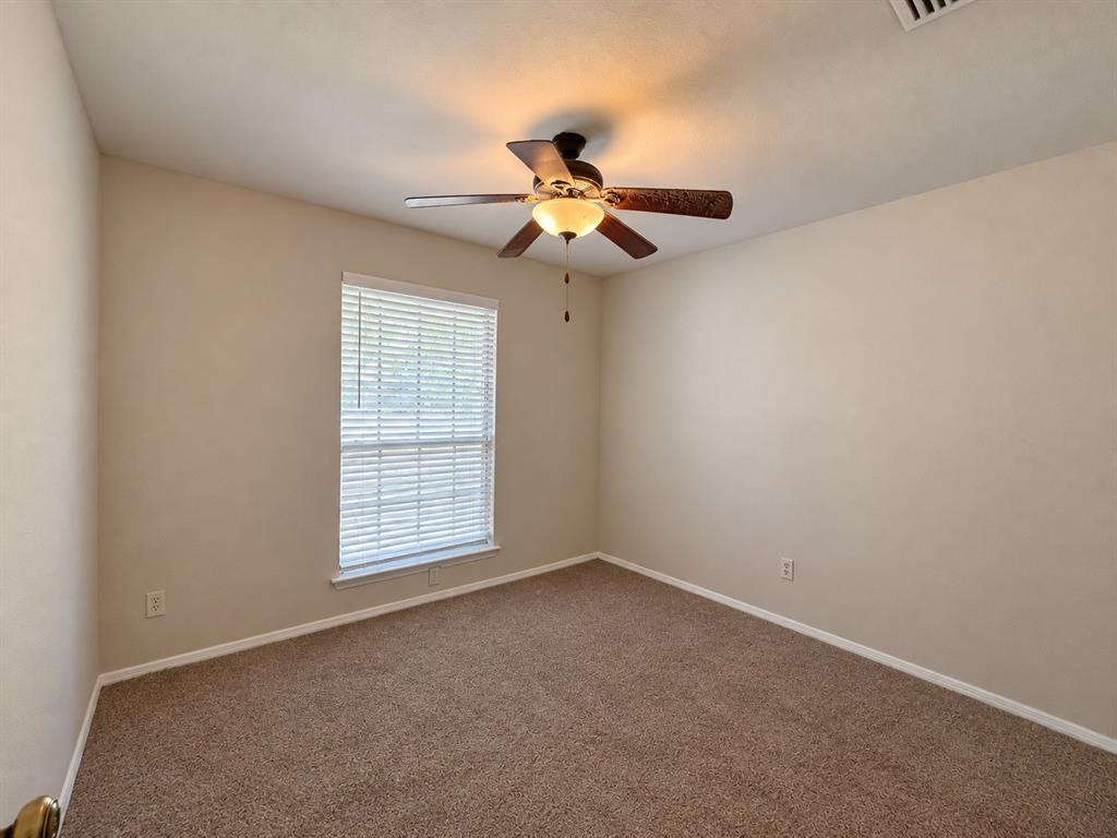 1038 Cedar Run Drive, Duncanville, TX 75137