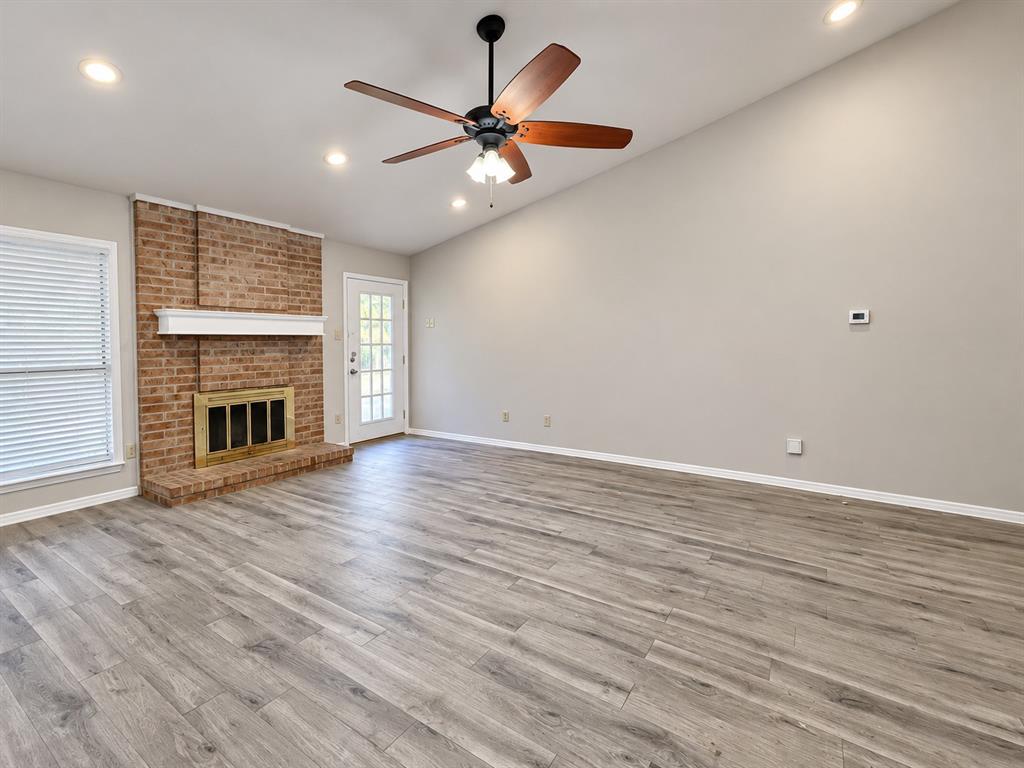 1038 Cedar Run Drive, Duncanville, TX 75137