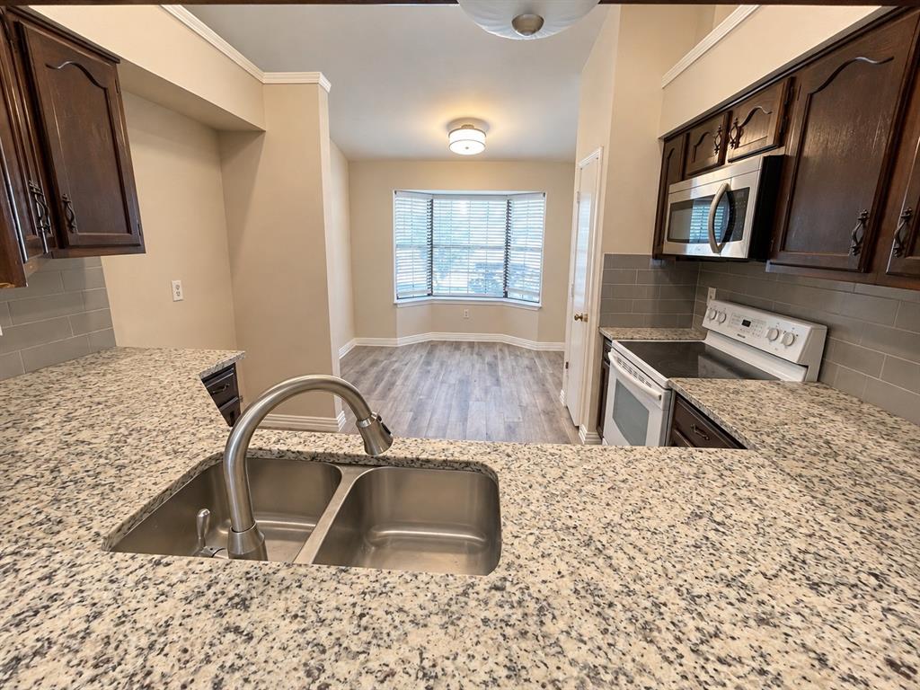 1038 Cedar Run Drive, Duncanville, TX 75137