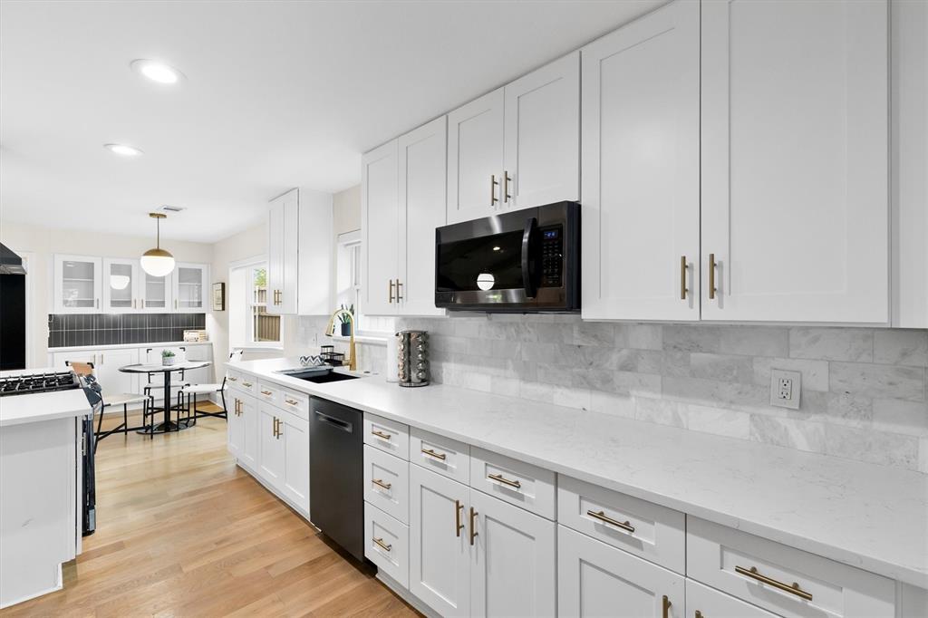 6330 E Lovers Lane, Dallas, TX 75214