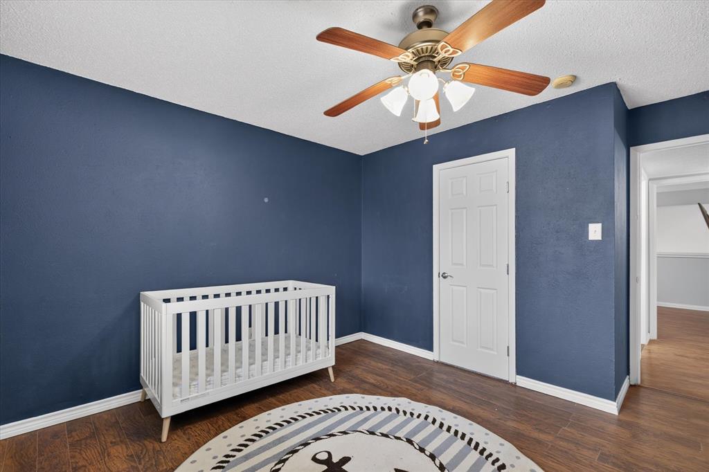 2801 Meandering Way, Bedford, TX 76021