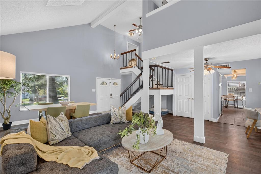 2801 Meandering Way, Bedford, TX 76021