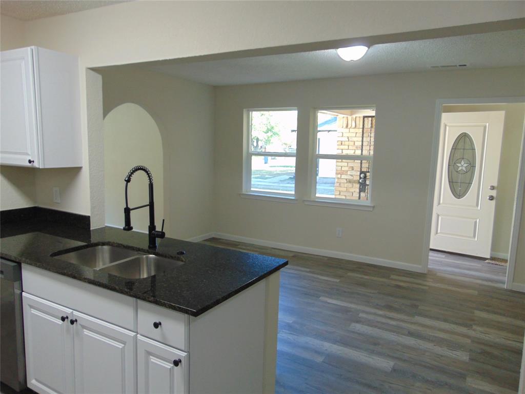 1741 Oak Hill Circle, Dallas, TX 75217
