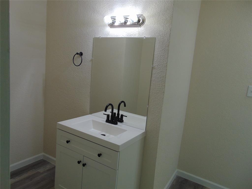 1741 Oak Hill Circle, Dallas, TX 75217