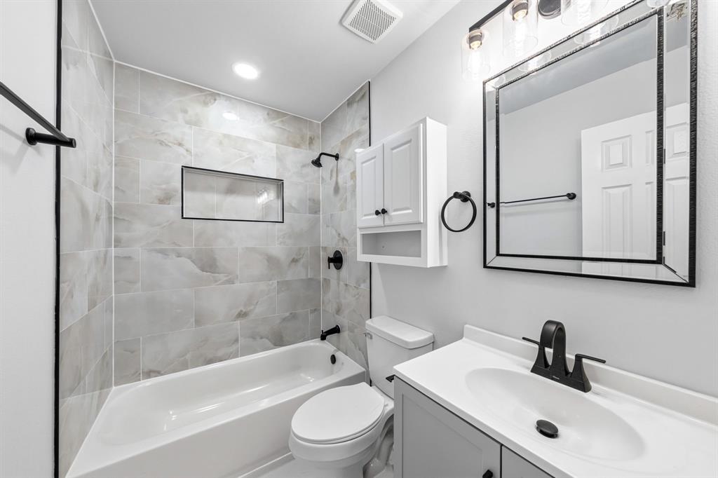 1239 Tarpley Avenue, Dallas, TX 75211 1239 Tarpley Avenue, Dallas, TX 75211
