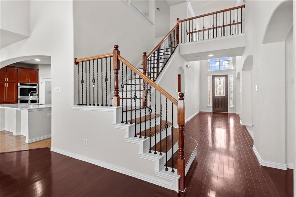 1129 Northlake Drive, DeSoto, TX 75115