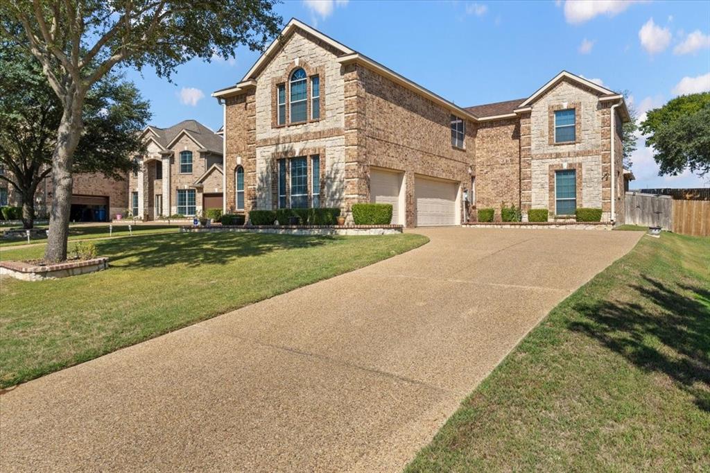1129 Northlake Drive, DeSoto, TX 75115