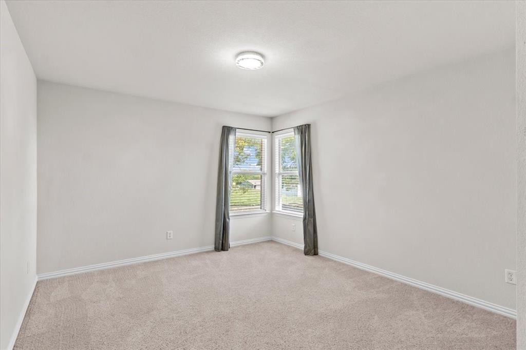 1129 Northlake Drive, DeSoto, TX 75115