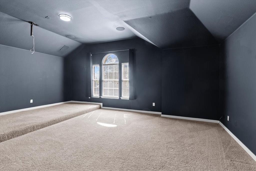 1129 Northlake Drive, DeSoto, TX 75115