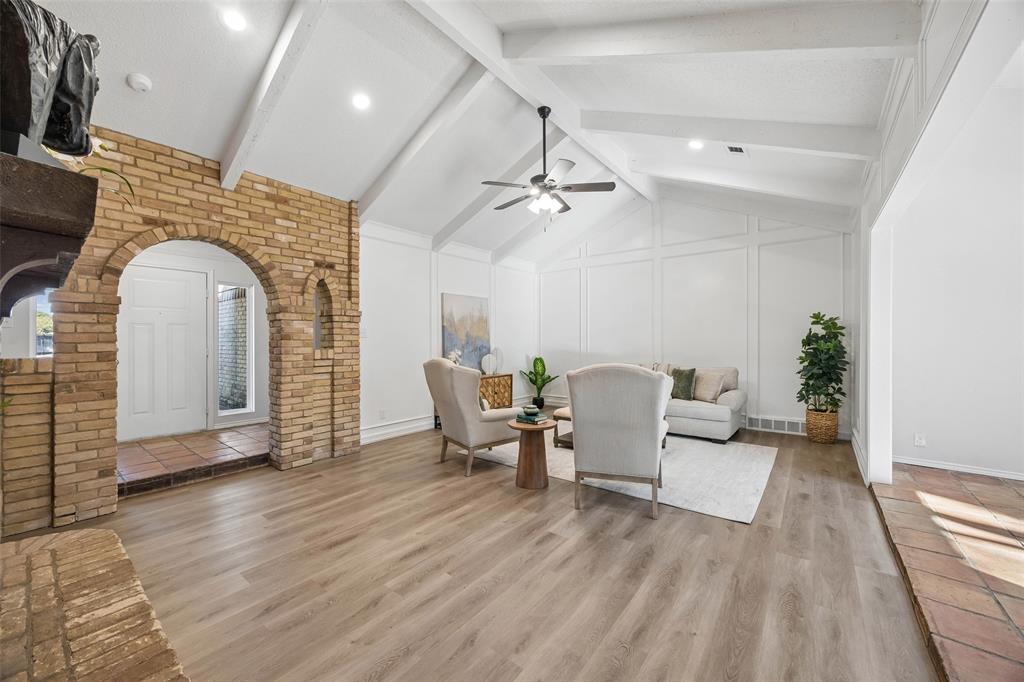 1710 Green Oaks Drive, Irving, TX 75061