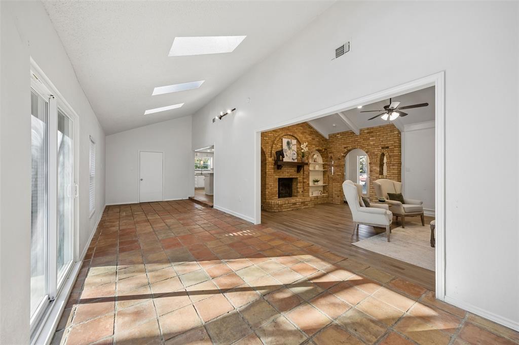 1710 Green Oaks Drive, Irving, TX 75061
