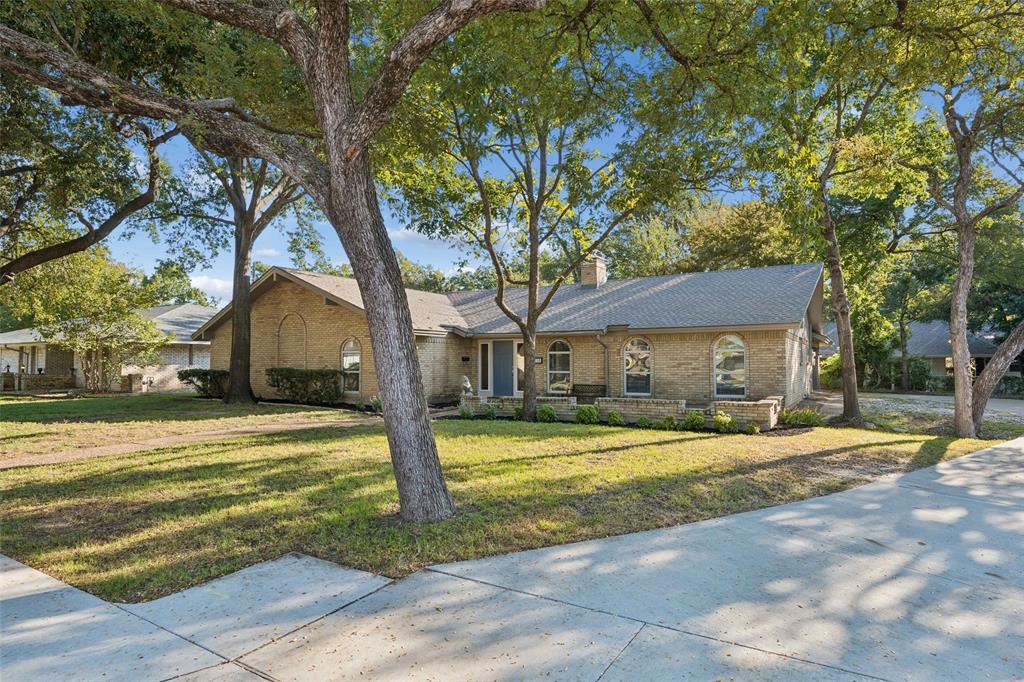 1710 Green Oaks Drive, Irving, TX 75061