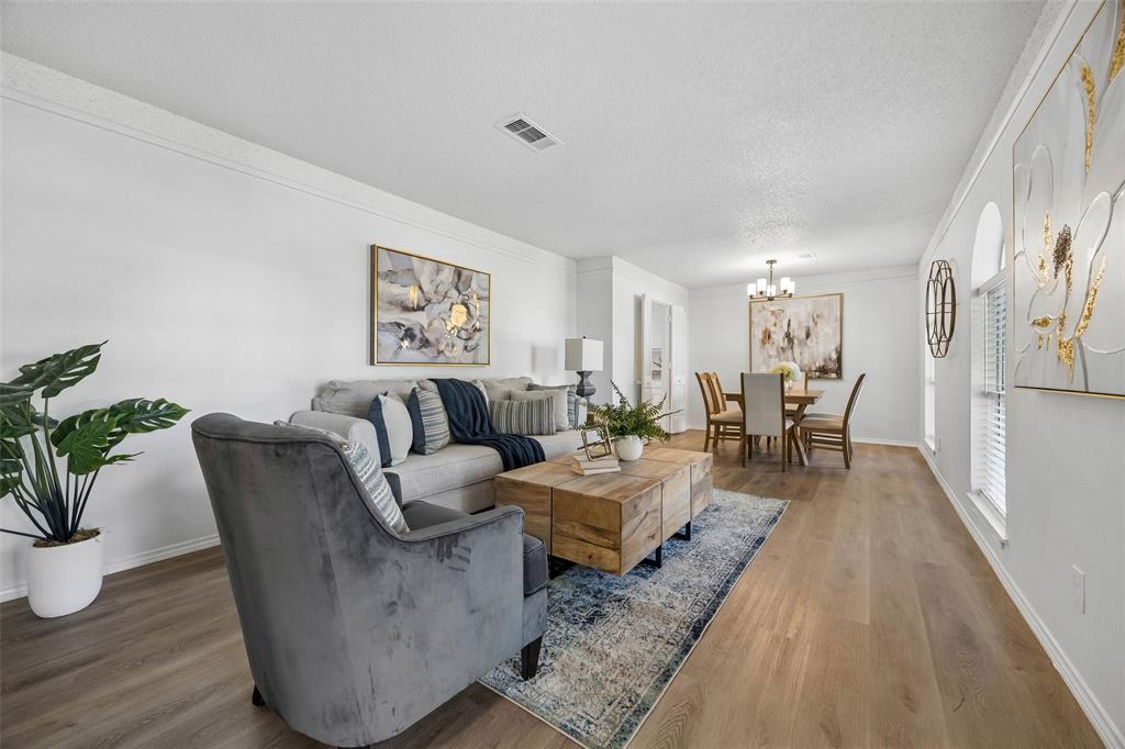 1710 Green Oaks Drive, Irving, TX 75061