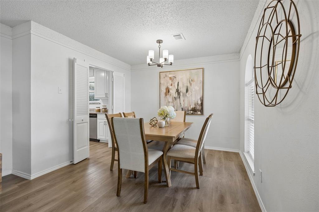 1710 Green Oaks Drive, Irving, TX 75061