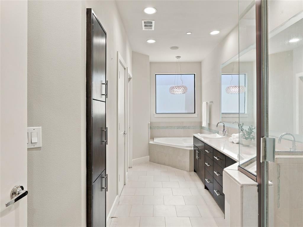 4618 Cedar Springs Road, #B, Dallas, TX 75219