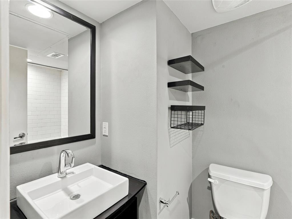 4618 Cedar Springs Road, #B, Dallas, TX 75219
