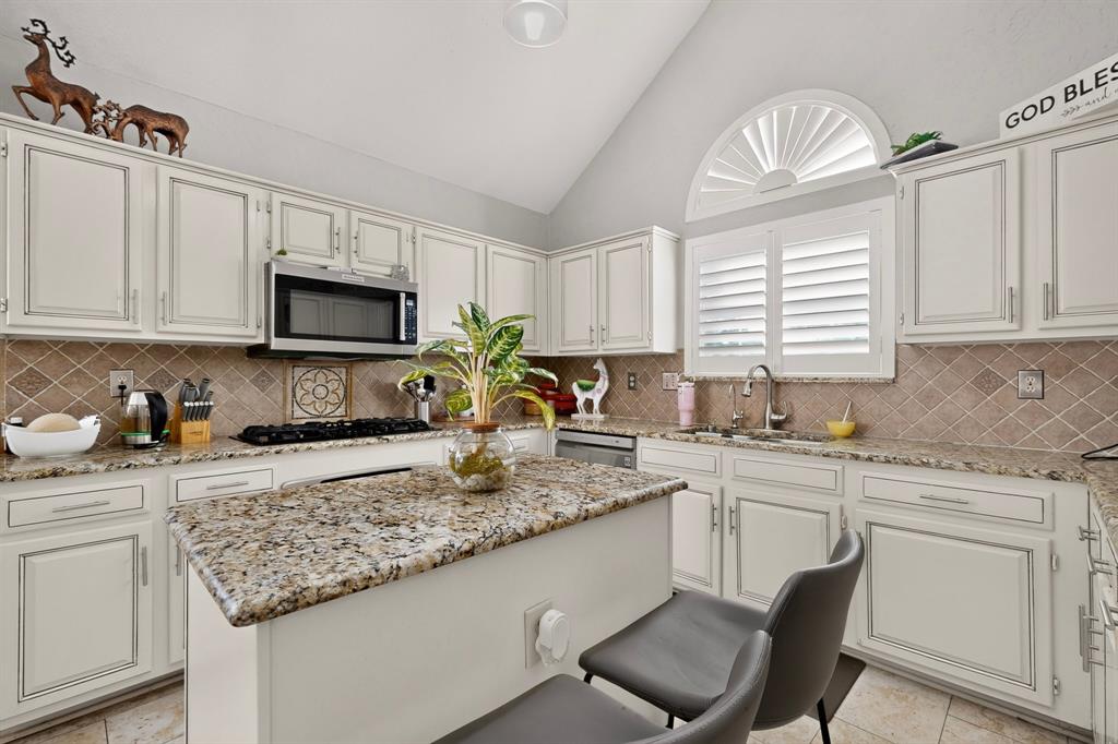 2819 Williams Way Court, Dallas, TX 75228