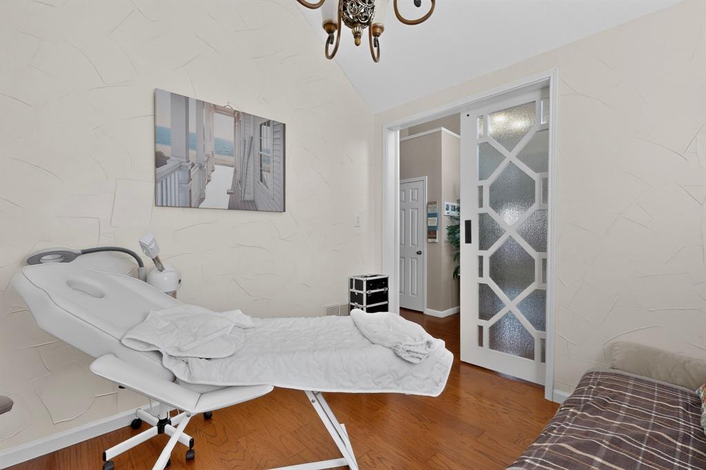 2819 Williams Way Court, Dallas, TX 75228