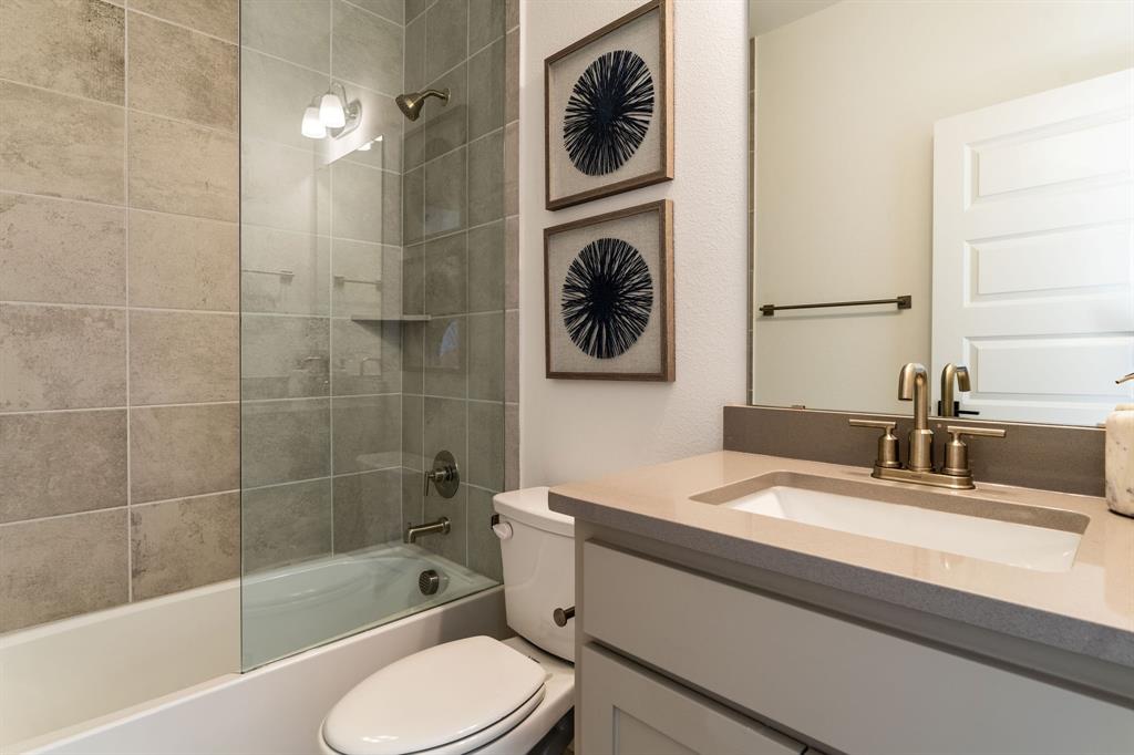 524 Secretariat Drive, Rowlett, TX 75088