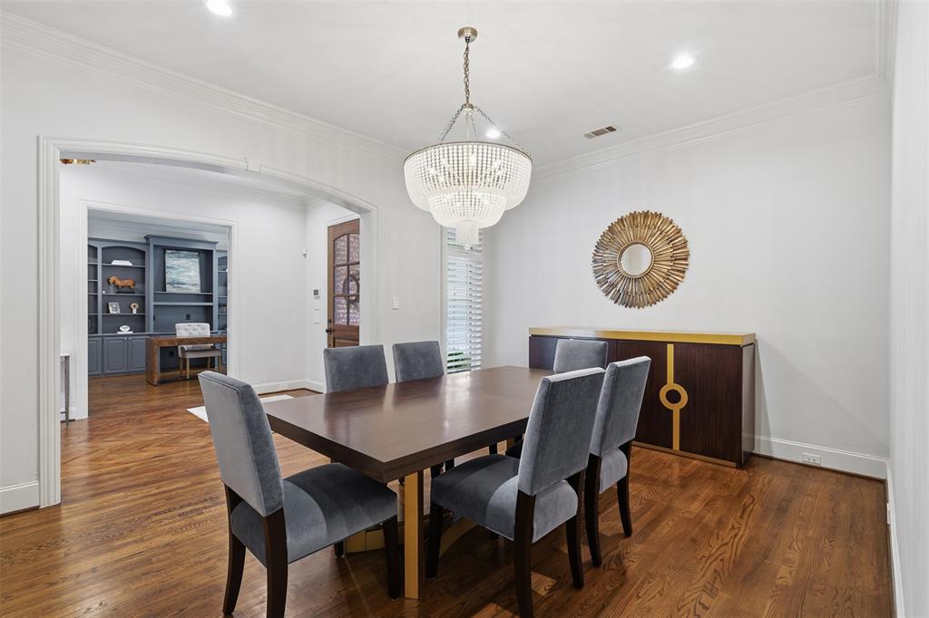 4105 Walnut Meadow Lane, Dallas, TX 75229