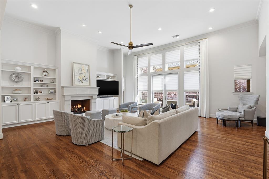 4105 Walnut Meadow Lane, Dallas, TX 75229