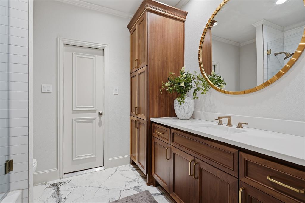 4105 Walnut Meadow Lane, Dallas, TX 75229