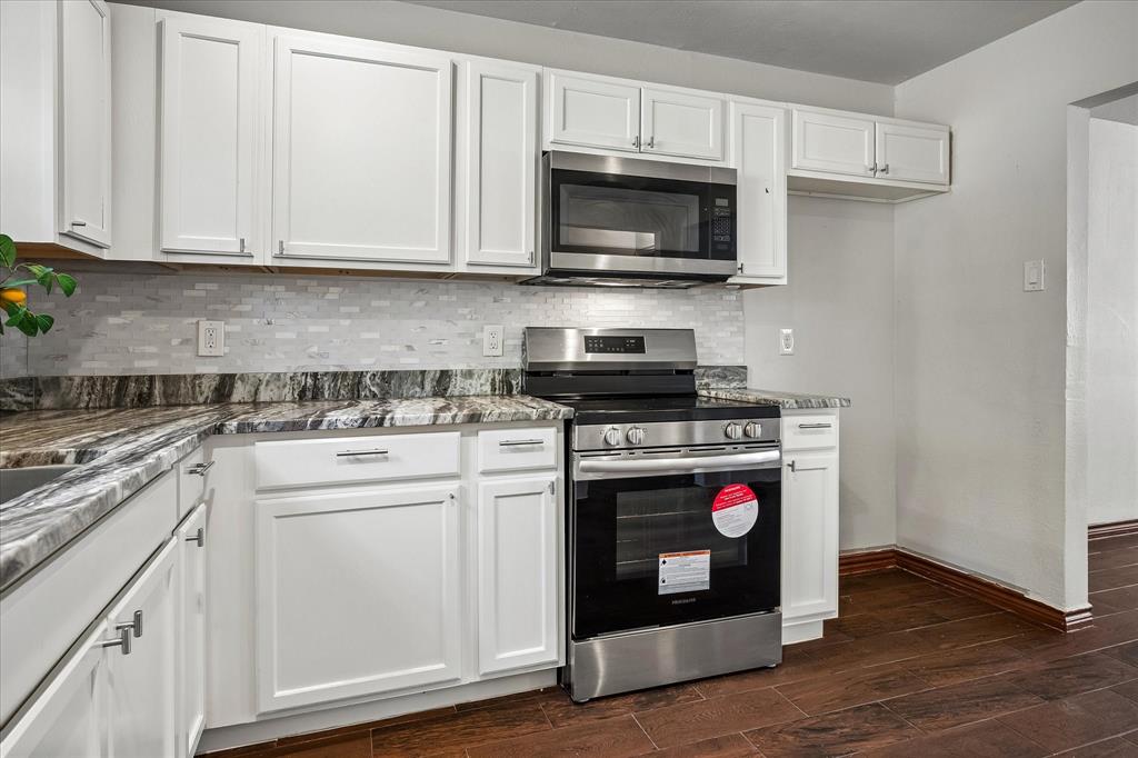 Recent Granite, Appliances and Cabinets