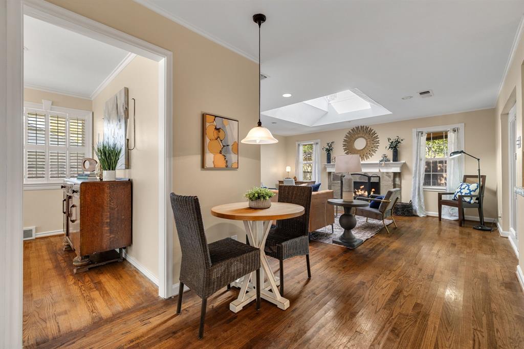 Now heading on in to the more casual part of the house!  Just off the kitchen is a small breakfast nook that opens to the family room.
