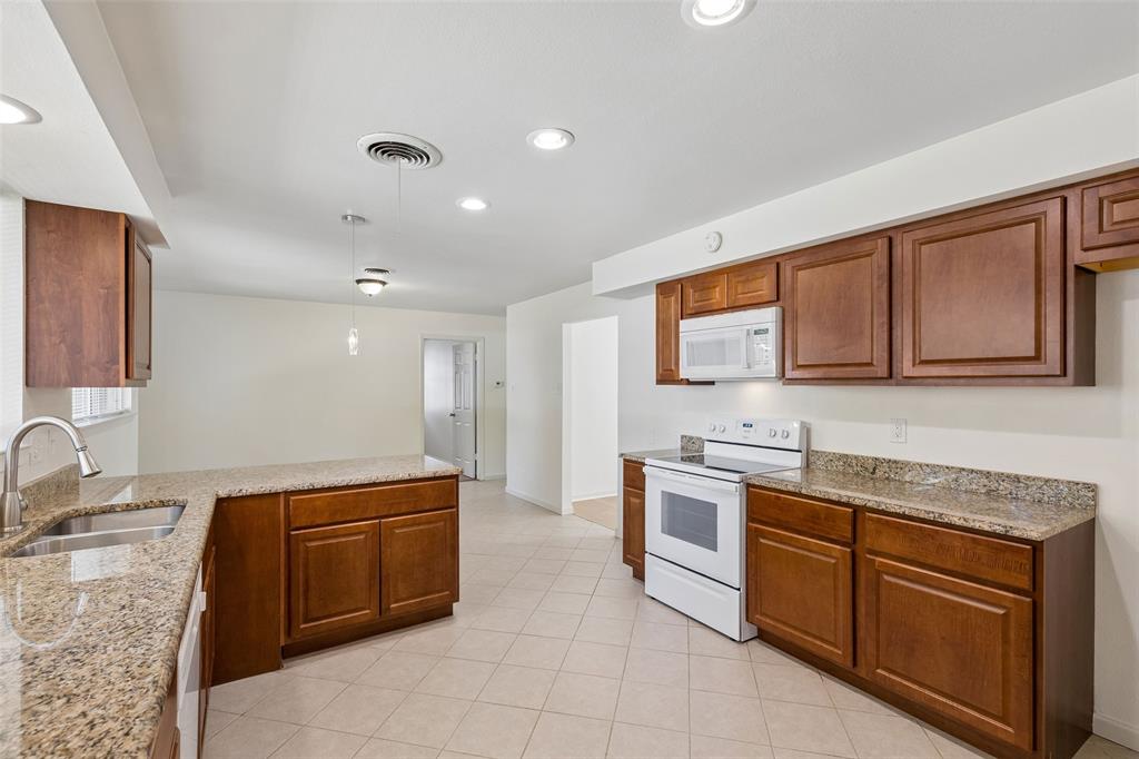 1723 Carlisle Street, Irving, TX 75062