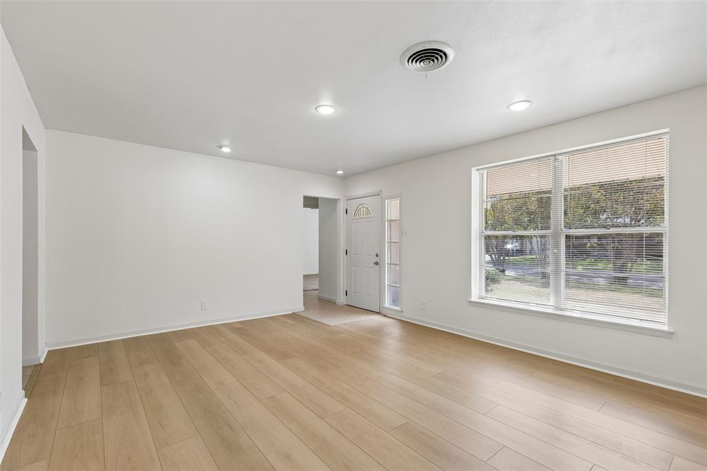 1723 Carlisle Street, Irving, TX 75062