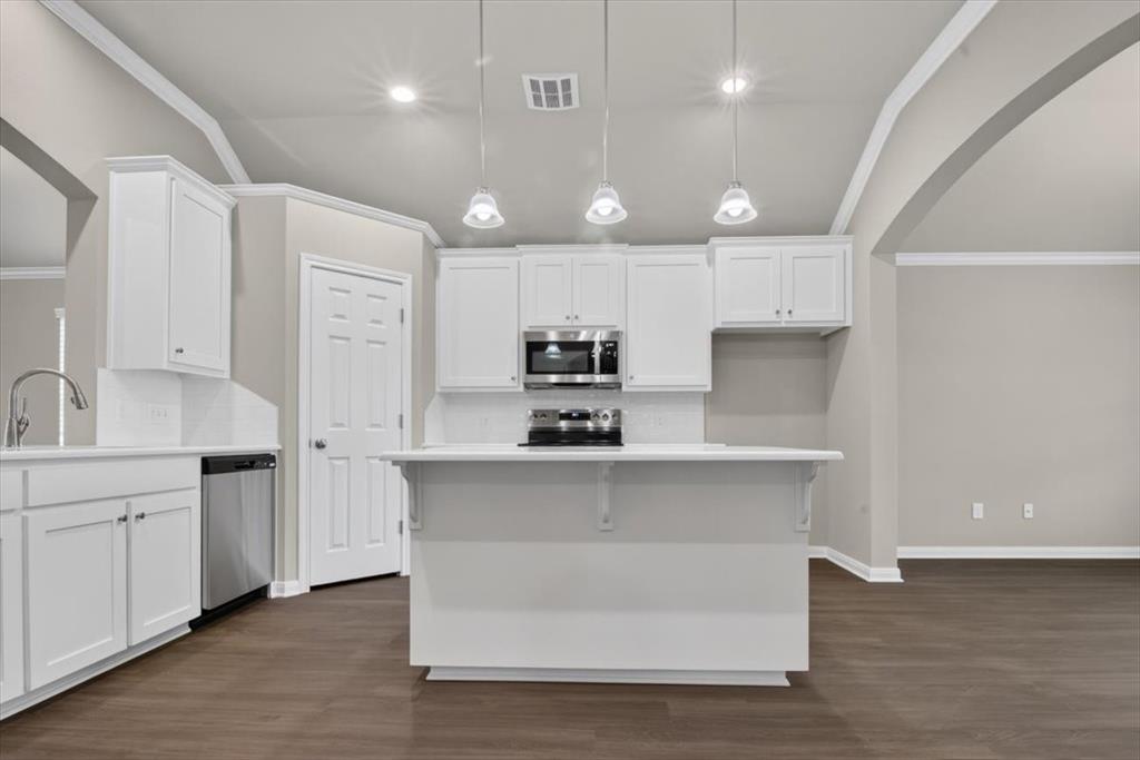 745 Heston Circle, Robinson, TX 76706