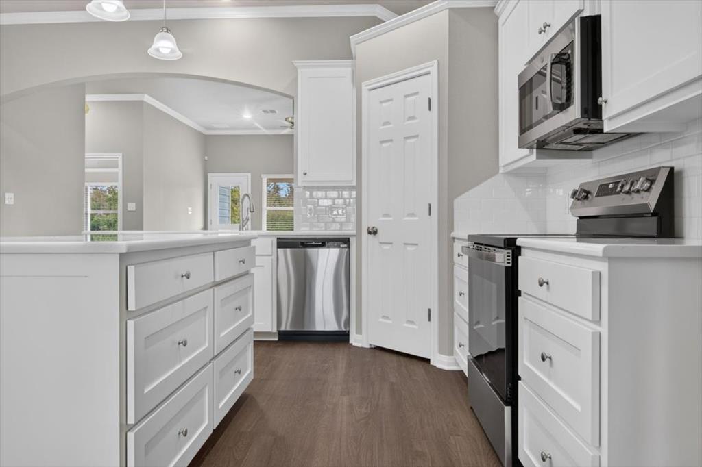 745 Heston Circle, Robinson, TX 76706