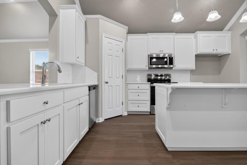 745 Heston Circle, Robinson, TX 76706
