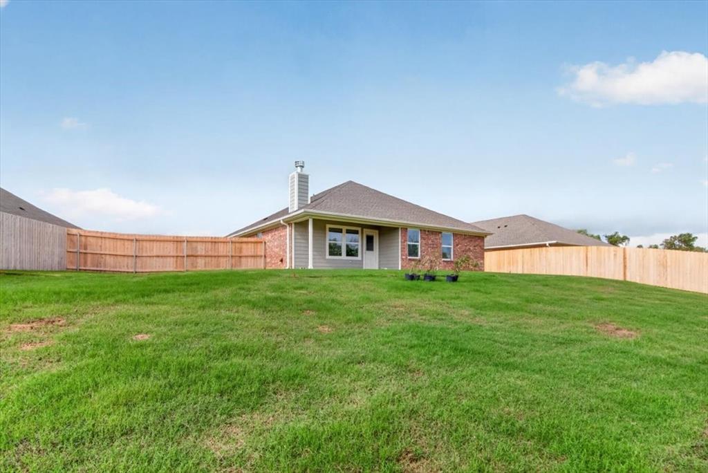 745 Heston Circle, Robinson, TX 76706