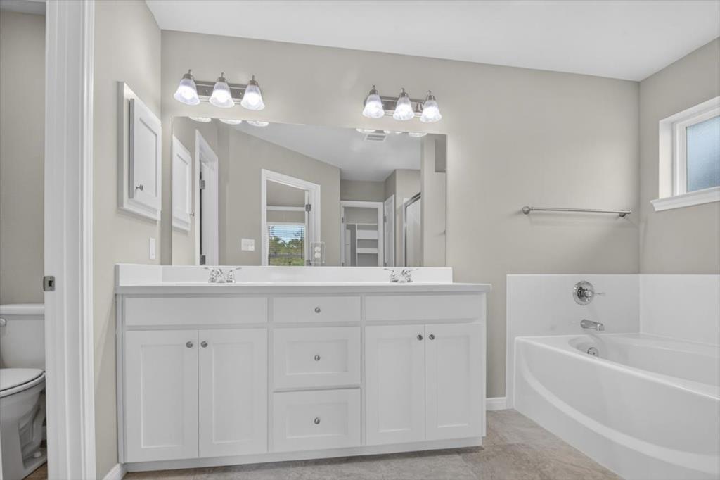 745 Heston Circle, Robinson, TX 76706