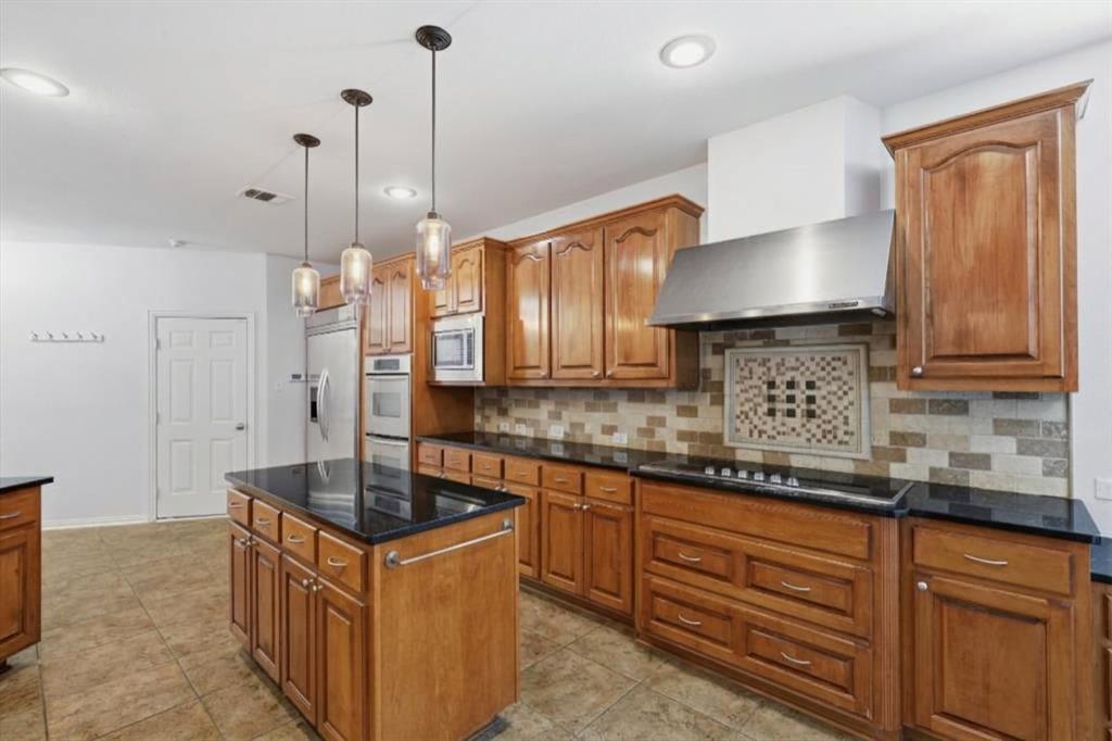 3908 Moonbeam Court, Plano, TX 75074